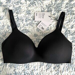 NWT Knix WingWoman Wireless Contour Bra, Black